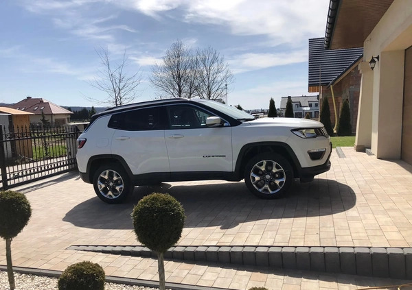 Jeep Compass cena 92000 przebieg: 90000, rok produkcji 2019 z Czerwionka-Leszczyny małe 46